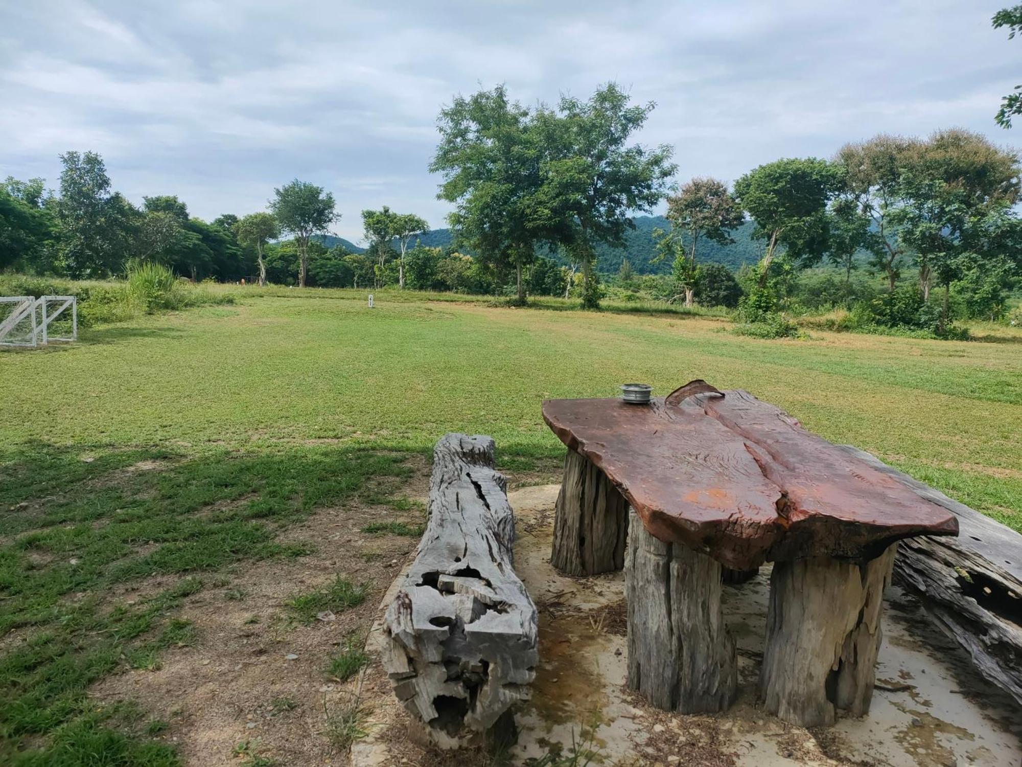 บ้านอิงเมยแคมป์ แก่งกระจาน Ban Phu Bon Dış mekan fotoğraf