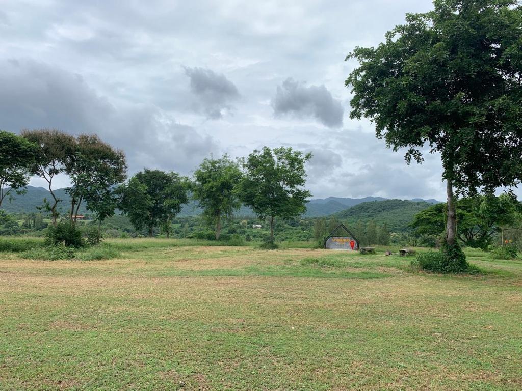 บ้านอิงเมยแคมป์ แก่งกระจาน Ban Phu Bon Dış mekan fotoğraf